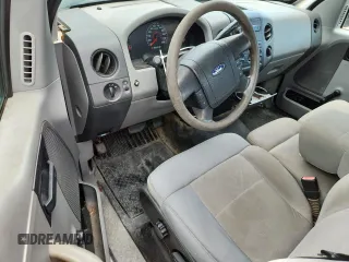2007 Ford F-150 XL z VIN 1FTRF14V27KB91131, wystawiony jako Copart lot #62780685 z przebiegiem 40 721 mil mil oraz Czysty tytuł • Clean title. Historia ofert i sprzedaży dostępna na DreamBid. Obrazek 8.