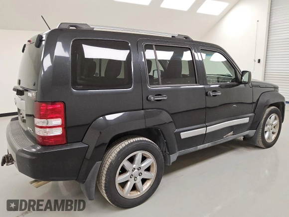2008 Jeep Liberty Limited with VIN 1J8GN58K68W158301, listed as a Copart auction lot 49915215 with 325,021 mi miles and Clean title. Bid and sale history available at DreamBid. Image 3.