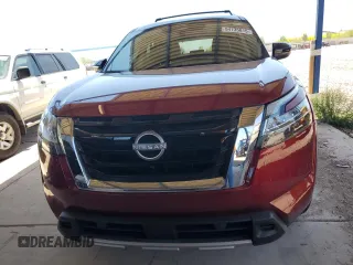 2024 Nissan Pathfinder SL z VIN 5N1DR3CA1RC290320, wystawiony jako Copart lot #54735815 z przebiegiem 4 866 mil mil oraz Szkoda całkowita • Salvage title. Historia ofert i sprzedaży dostępna na DreamBid. Obrazek 5.
