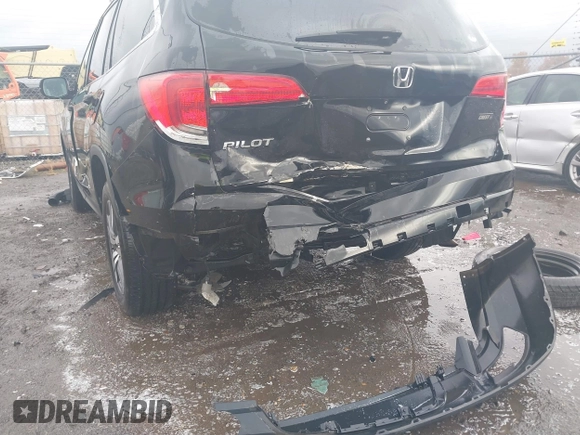 2016 Honda Pilot EX-L with VIN 5FNYF5H56GB031831, listed as a IAAI auction lot 41111342 with 244,197 mi miles and . Bid and sale history available at DreamBid. Image 6.