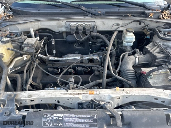 2006 Mercury Mariner Convenience with VIN 4M2YU56Z16DJ10111, listed as a Copart auction lot 86364004 with 228,526 mi miles and Clean Title. Bid and sale history available at carsss.com. Image 7.