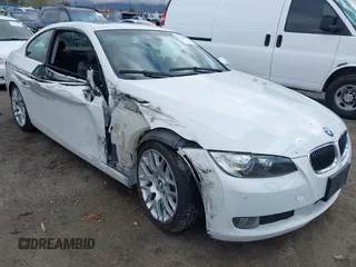 2008 BMW 3 Series 328i z VIN WBAWV13588P119231, wystawiony jako IAAI lot #41732023 z przebiegiem 160 923 mil mil oraz . Historia ofert i sprzedaży dostępna na DreamBid. Obrazek 1.