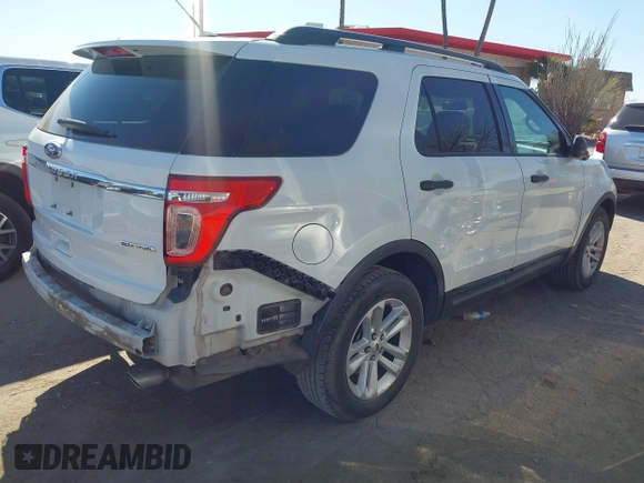 2015 Ford Explorer with VIN 1FM5K7B86FGB89468, listed as a IAAI auction lot 41850992 with 139,457 mi miles and . Bid and sale history available at carsss.com. Image 4.