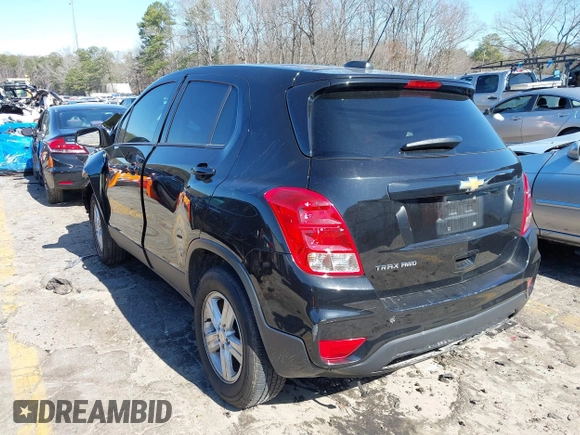 2022 Chevrolet Trax LS with VIN KL7CJNSM8NB508099, listed as a IAAI auction lot 41579260 with 98,975 mi miles. Bid and sale history available at carsss.com. Image 3.