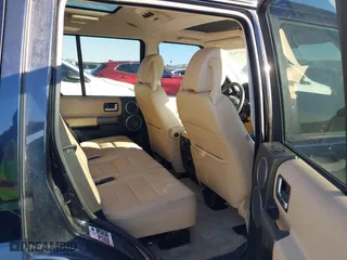 2006 Land Rover LR3 HSE with VIN SALAG25456A371156, listed as a IAAI auction lot 41375624 with 122,974 mi miles. Bid and sale history available at carsss.com. Image 8.