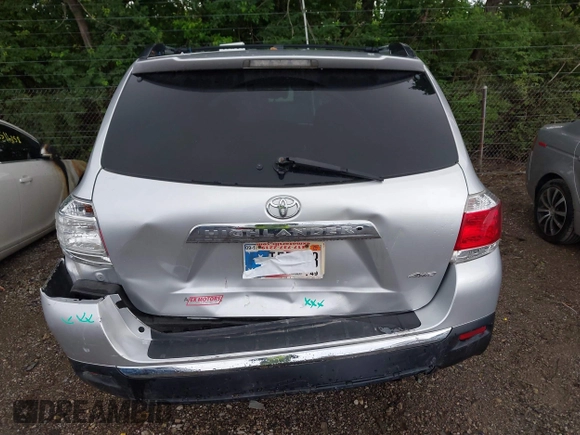 2011 Toyota Highlander Limited with VIN 5TDDK3EH4BS088031, listed as a IAAI auction lot 42515112 with 229,117 mi miles and . Bid and sale history available at DreamBid. Image 18.