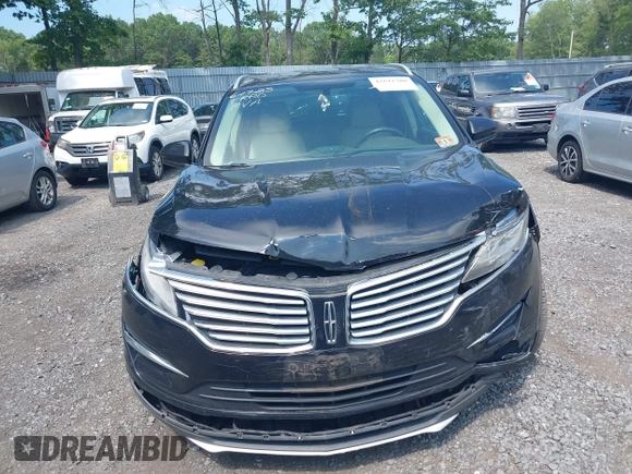 2017 Lincoln MKC Premiere with VIN 5LMCJ1C90HUL52132, listed as a IAAI auction lot 42611380 with 141,981 mi miles and . Bid and sale history available at DreamBid. Image 12.