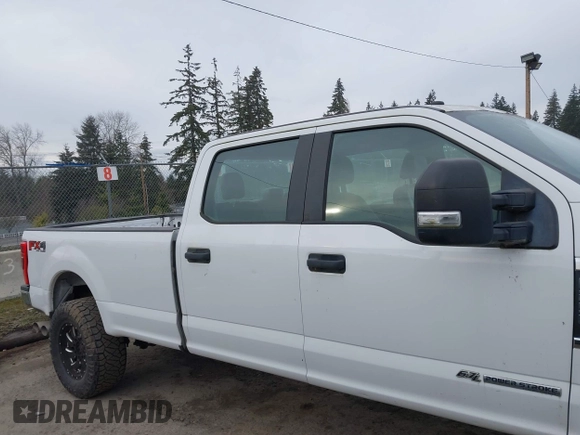 2018 Ford Super Duty F-250 SRW XL with VIN 1FT7W2BT4JEC56694, listed as a IAAI auction lot 41449284 with 138,642 mi miles. Bid and sale history available at carsss.com. Image 13.