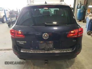 2012 Volkswagen Touareg Sport с VIN WVGEK9BP6CD009633, выставлен на аукционе Copart как лот 85475414 с пробегом 139 872 миль миль и Списание • Salvage title. История ставок и продаж доступна на DreamBid. Изображение 6.