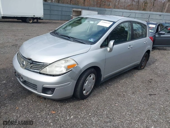 2009 Nissan Versa 1.8 S with VIN 3N1BC13E79L467366, listed as a IAAI auction lot 41800311 with 116,579 mi miles. Bid and sale history available at carsss.com. Image 2.