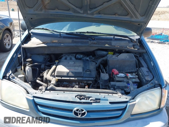 2002 Toyota Sienna LE with VIN 4T3ZF13C82U429841, listed as a IAAI auction lot 42131029 with 271,573 mi miles and . Bid and sale history available at DreamBid. Image 10.