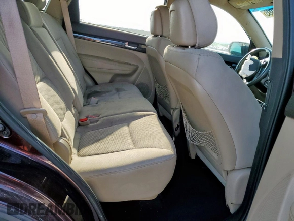 2011 Kia Sorento LX with VIN 5XYKT3A18BG126550, listed as a Copart auction lot 53707995 with 155,359 mi miles and Clean Title. Bid and sale history available at carsss.com. Image 10.