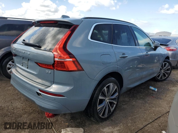 2022 Volvo XC60 Momentum z VIN YV4L12DK8N1909801, wystawiony jako Copart lot #77384044 z przebiegiem Nie podano mil oraz Nie do naprawy • Non repairable. Historia ofert i sprzedaży dostępna na DreamBid. Obrazek 3.