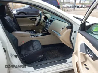 2016 Nissan Altima SR z VIN 1N4AL3AP7GC224020, wystawiony jako IAAI lot #42123457 z przebiegiem 153 913 mil mil oraz . Historia ofert i sprzedaży dostępna na DreamBid. Obrazek 5.