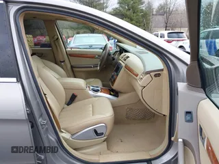 2009 Mercedes-Benz R-Class 3.5L with VIN 4JGCB65E19A089692, listed as a IAAI auction lot 41829067 with 172,470 mi miles. Bid and sale history available at carsss.com. Image 5.