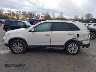 2011 Kia Sorento EX with VIN 5XYKU4A13BG003130, listed as a IAAI auction lot 41209337 with 162,058 mi miles. Bid and sale history available at carsss.com. Image 14.