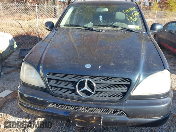 2000 Mercedes-Benz M 320/430/500 с VIN 4JGAB54E0YA146627, выставлен на аукционе IAAI как лот 41292173 с пробегом 116 790 миль миль и . История ставок и продаж доступна на DreamBid. Изображение 6.