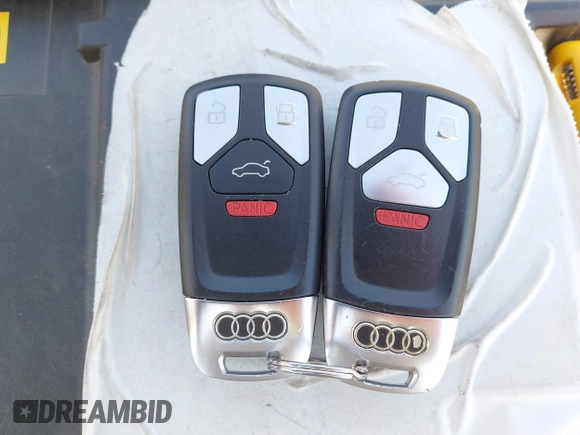 2017 Audi Q7 Prestige with VIN WA1VAAF72HD027809, listed as a IAAI auction lot 42356783 with 134,551 mi miles and . Bid and sale history available at DreamBid. Image 11.
