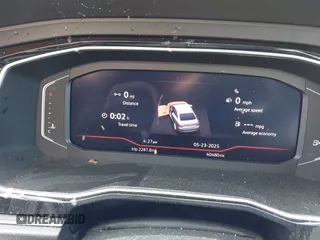 2020 Volkswagen Jetta SEL z VIN 3VWEB7BU2LM024016, wystawiony jako IAAI lot #42341318 z przebiegiem 40 480 mil mil oraz . Historia ofert i sprzedaży dostępna na DreamBid. Obrazek 7.