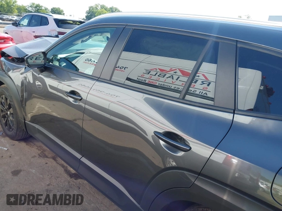 2025 Mazda CX-50 S Preferred with VIN 7MMVABBM5SN305546, listed as a IAAI auction lot 42225558 with 23,516 mi miles and . Bid and sale history available at carsss.com. Image 14.