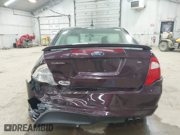 2011 Ford Fusion SE with VIN 3FAHP0HAXBR308930, listed as a IAAI auction lot 42028352 with 116,116 mi miles. Bid and sale history available at carsss.com. Image 16.