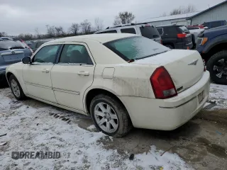 2007 Chrysler 300 Signature with VIN 2C3KA53G47H600753, listed as a Copart auction lot 82892554 with 62,288 mi miles and Clean Title. Bid and sale history available at carsss.com. Image 2.