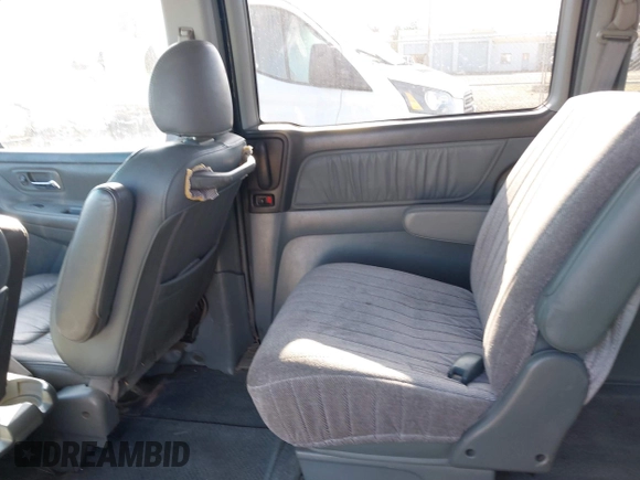 2003 Honda Odyssey EX-L with VIN 5FNRL18993B039943, listed as a IAAI auction lot 41742829 with 227,581 mi miles and . Bid and sale history available at DreamBid. Image 8.