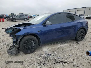 2024 Tesla Model Y Long Range с VIN 7SAYGDEE8RA226229, выставлен на аукционе Copart как лот 56722755 с пробегом Не указан миль и Списание • Salvage title. История ставок и продаж доступна на DreamBid. Изображение 1.