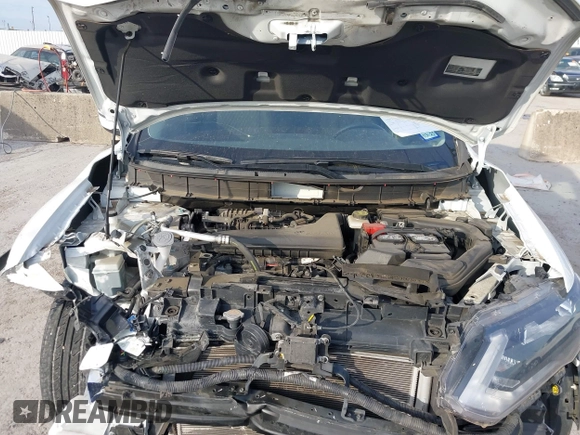 2019 Nissan Rogue SV with VIN KNMAT2MT7KP528124, listed as a IAAI auction lot 41898662 with 70,909 mi miles. Bid and sale history available at carsss.com. Image 10.