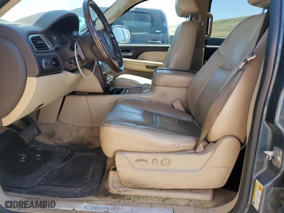 2007 GMC Yukon Denali with VIN 1GKFK63807J314796, listed as a Copart auction lot 67890393 with 204,190 mi miles and Salvage Title. Bid and sale history available at carsss.com. Image 6.