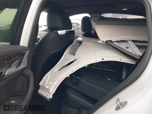 2024 BMW X4 xDrive30i with VIN 5UX33DT08R9X21276, listed as a IAAI auction lot 42177910 with 16,199 mi miles and . Bid and sale history available at DreamBid. Image 8.