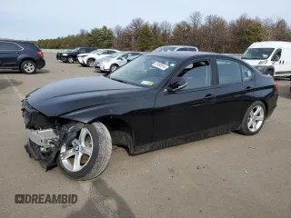 2013 BMW 3 Series 328i xDrive with VIN WBA3B5C51DF598515, listed as a Copart auction lot 62418524 with 33,697 mi miles and Non Repairable. Bid and sale history available at carsss.com. Image 1.