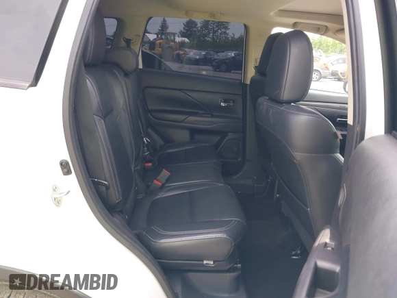 2020 Mitsubishi Outlander SE z VIN JA4AD3A33LZ006114, wystawiony jako IAAI lot #42288365 z przebiegiem 87 153 mil mil oraz . Historia ofert i sprzedaży dostępna na DreamBid. Obrazek 8.