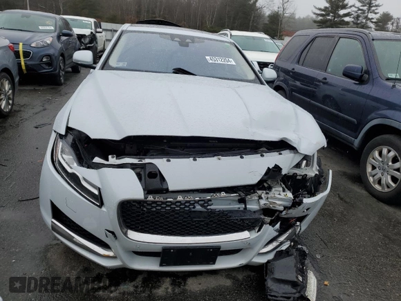 2018 Jaguar XF 35t Portfolio Ltd Edition with VIN SAJBN4EV4JCY53315, listed as a Copart auction lot 45312204 with 54,926 mi miles and Salvage Title. Bid and sale history available at carsss.com. Image 5.