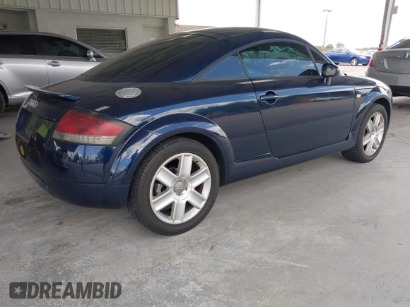 2004 Audi TT with VIN TRUSC28N641021758, listed as a IAAI auction lot 42167196 with 218,510 mi miles. Bid and sale history available at carsss.com. Image 4.