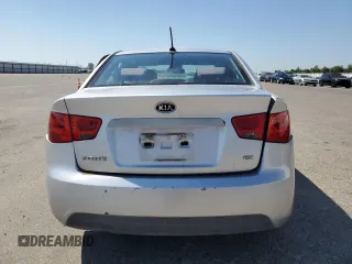 2010 Kia Forte EX z VIN KNAFU4A24A5054277, wystawiony jako Copart lot #56007995 z przebiegiem 218 782 mil mil oraz Szkody całkowita. Historia ofert i sprzedaży dostępna na DreamBid. Obrazek 6.