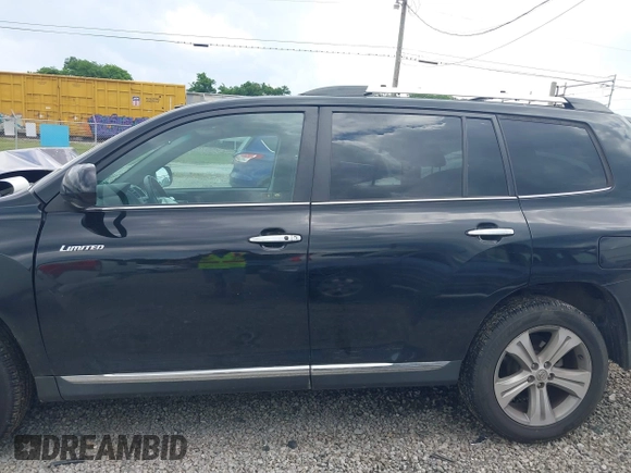 2012 Toyota Highlander Limited with VIN 5TDDK3EH4CS144826, listed as a IAAI auction lot 42151700 with 204,066 mi miles and . Bid and sale history available at DreamBid. Image 15.