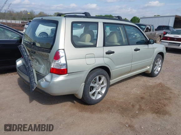 2006 Subaru Forester 2.5 X with VIN JF1SG63636H705351, listed as a IAAI auction lot 41957115 with 206,418 mi miles. Bid and sale history available at carsss.com. Image 4.