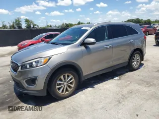 2017 Kia Sorento LX with VIN 5XYPGDA35HG191771, listed as a Copart auction lot 60803735 with 105,675 mi miles and Salvage title. Bid and sale history available at DreamBid. Image 1.