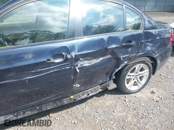 2008 BMW 3 Series 328xi with VIN WBAVC93518K036382, listed as a IAAI auction lot 42647349 with 132,364 mi miles and . Bid and sale history available at DreamBid. Image 6.