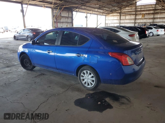 2012 Nissan Versa SV z VIN 3N1CN7AP7CL826003, wystawiony jako Copart lot #59092685 z przebiegiem 178 546 mil mil oraz Szkoda całkowita • Salvage title. Historia ofert i sprzedaży dostępna na DreamBid. Obrazek 2.