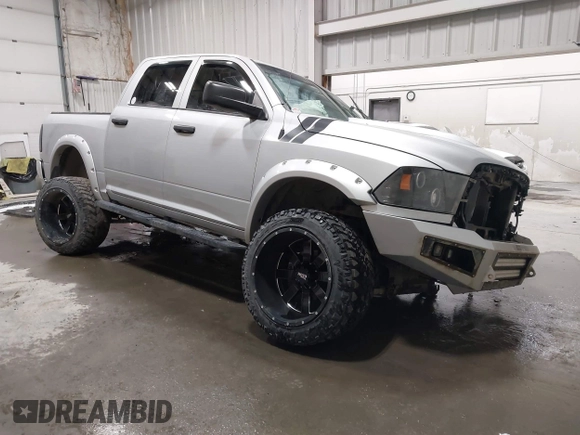 2014 Ram 1500 Express with VIN 3C6RR7KT9EG211320, listed as a IAAI auction lot 41493453 with 39,999 mi miles. Bid and sale history available at carsss.com. Image 1.
