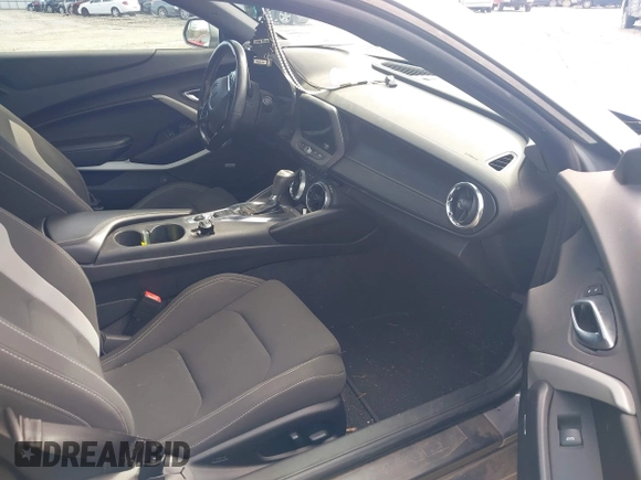 2020 Chevrolet Camaro 1LT с VIN 1G1FB1RSXL0106600, выставлен на аукционе IAAI как лот 41359944 с пробегом 36 764 миль миль и . История ставок и продаж доступна на DreamBid. Изображение 5.