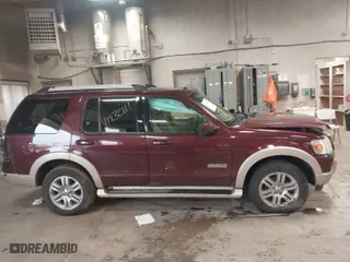 2007 Ford Explorer Eddie Bauer with VIN 1FMEU74E97UA61872, listed as a IAAI auction lot 41830111 with 183,983 mi miles. Bid and sale history available at carsss.com. Image 14.