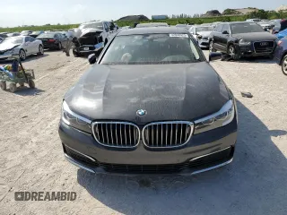 2019 BMW 7 Series 740i with VIN WBA7E2C50KB217524, listed as a Copart auction lot 42840423 with 0 mi miles. Bid and sale history available at carsss.com. Image 5.