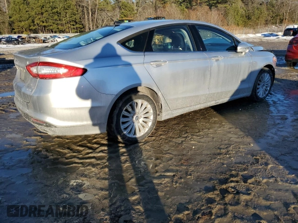 2013 Ford Fusion SE Hybrid with VIN 3FA6P0LUXDR244609, listed as a Copart auction lot 88335515 with Not Provided miles and Salvage Title. Bid and sale history available at DreamBid. Image 3.