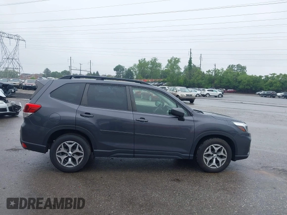 2021 Subaru Forester Premium with VIN JF2SKAFC7MH512678, listed as a IAAI auction lot 42375806 with 33,072 mi miles and . Bid and sale history available at DreamBid. Image 13.
