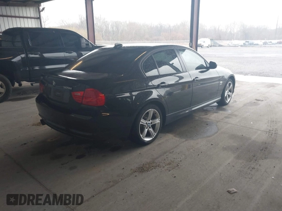 2011 BMW 3 Series 328i xDrive with VIN WBAPK5G58BNN79068, listed as a IAAI auction lot 41857928 with 172,155 mi miles and . Bid and sale history available at carsss.com. Image 4.