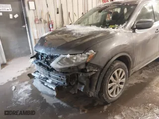 2019 Nissan Rogue SV with VIN KNMAT2MVXKP500593, listed as a IAAI auction lot 41355913 with 105,211 mi miles. Bid and sale history available at carsss.com. Image 6.