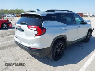 2022 GMC Terrain SLE with VIN 3GKALMEV9NL257678, listed as a IAAI auction lot 41875827 with 21,742 mi miles and . Bid and sale history available at carsss.com. Image 4.